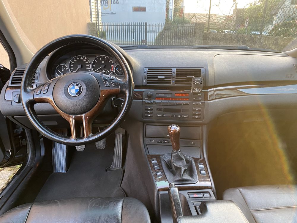 BMW 330xi 231Cv 4x4