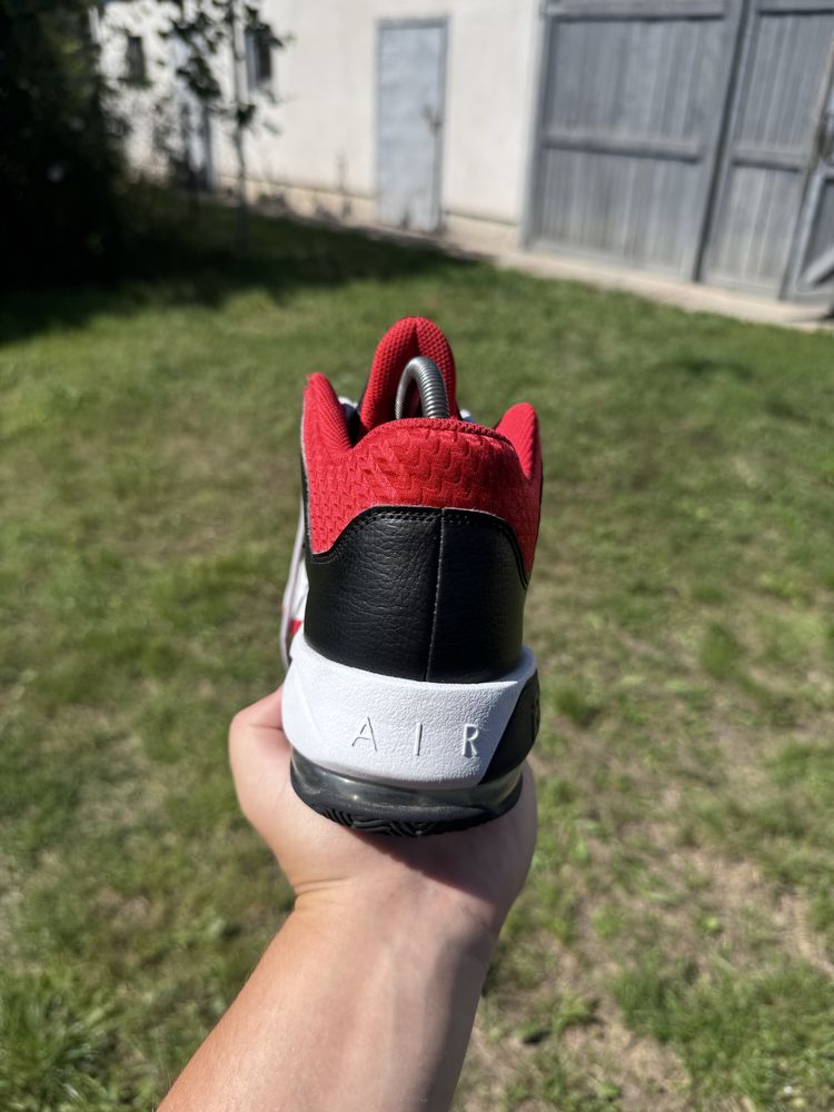 Jordan Max Aura 3