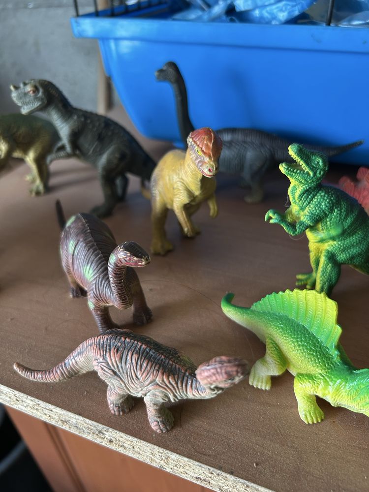 dinozaury figurki