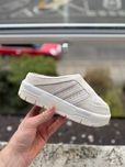 Модні тапочки від Adidas Women's Rivalry Mule замш оригінал див інші