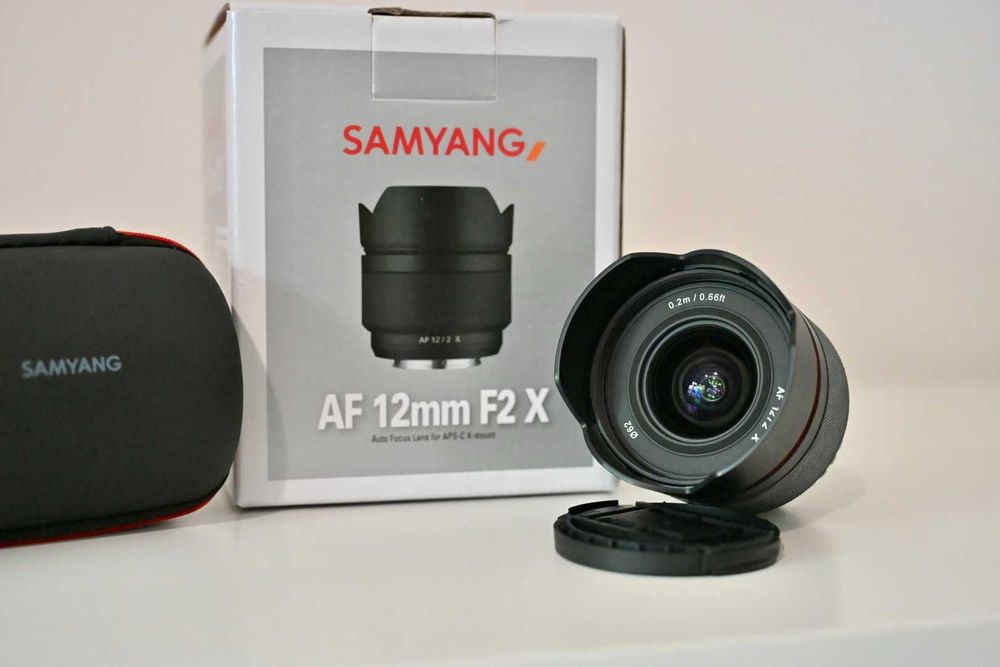 Samyang 12mm f/2 para Fujifilm X + filtro UV