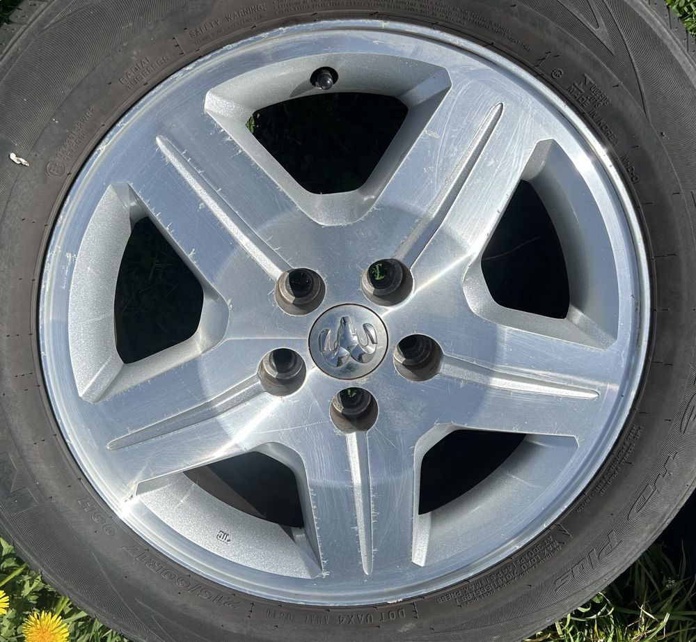 Oryginalne koła Dodge Caliber opony letenie 215/60 R17