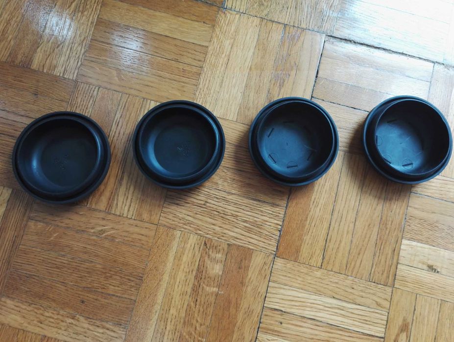 Dekiel, zaślepka, korek lampy, reflektora Toyota Avensis I - T22