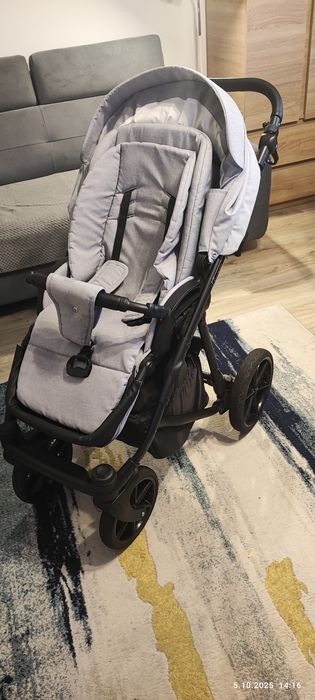 Zestaw 4w1: Wózek Coletto Astin + fotelik Maxi-Cosi + śpiworek Cottonm