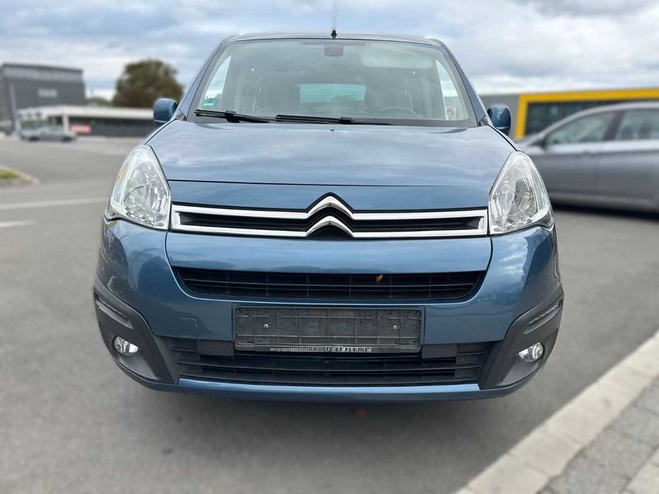 Viatura Adaptada Automática  5Lugares + Cadeira de Rodas  com Garantia