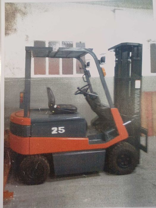 Empilhador Toyota 4FB25