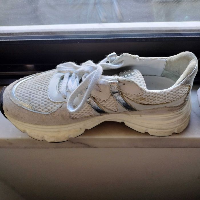 Sapatilhas marca Cavalinho e Dr Franklin