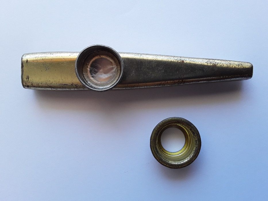 Kazoo metálico
