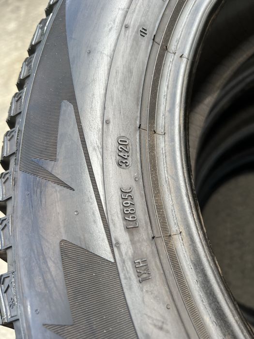 Шини 215/60/17 Екслюзив‼️;зима Pirelli;8+mm‼️пари; резина склад R17