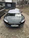 Tesla model S 2014