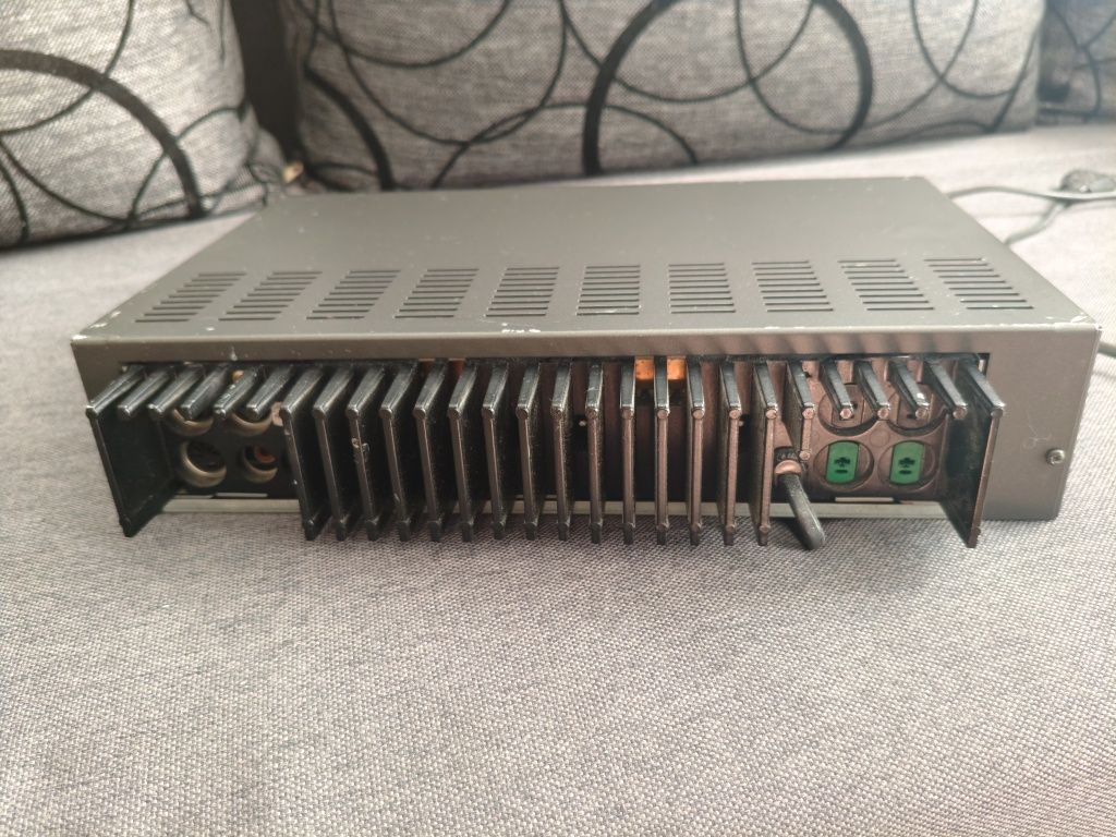 Wzmacniacz grundig v20