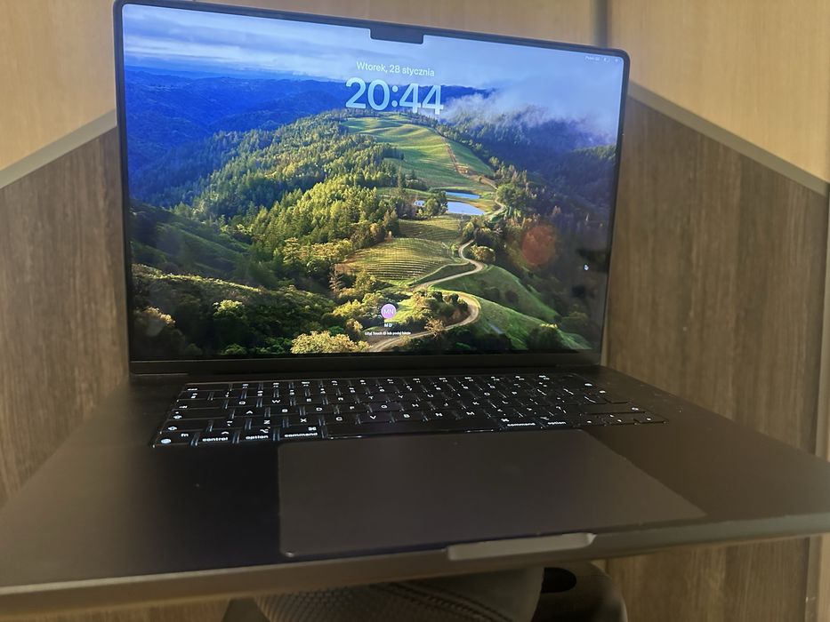 MacBook Pro 14" M3 pro 18 ram 1TB SSD