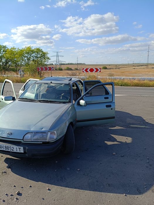 Форд сиера 2.0 donc