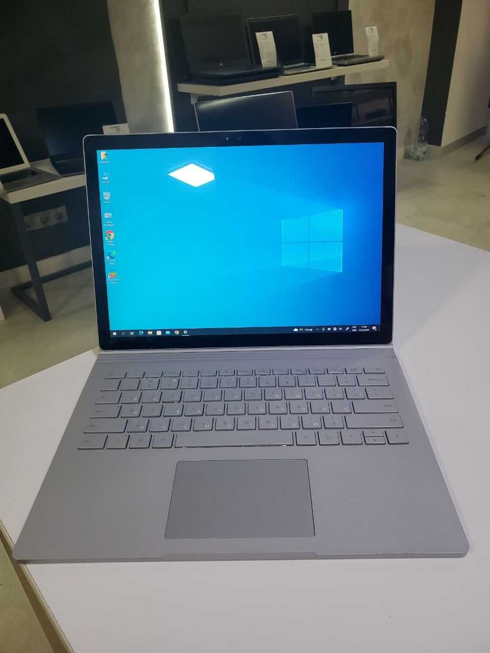 Ноутбук Microsoft Surface Book 13" Cенсорний Intel i5-6300U/8gb/128gb