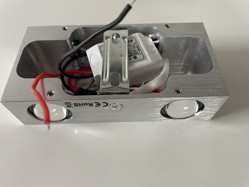 Lampa Led - Elewacykna - Kinkiet -  Fasadowe - 220 V -Aluminium  Nowa