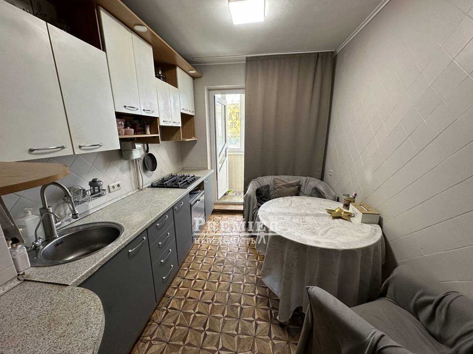 3 комнатная квартира 66 м2  с Ремонтом на Таирова рынок Южный