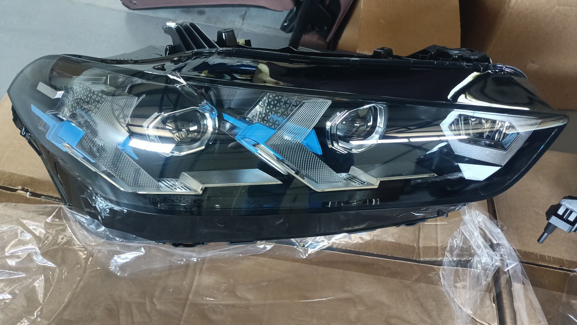 Оптика Full LED в стиле  LCI 2023+ для BMW x5/x6, G05/G06 2018-2022