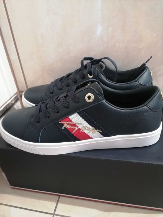 Oryginalne  buty  TOMMY HILFIGER