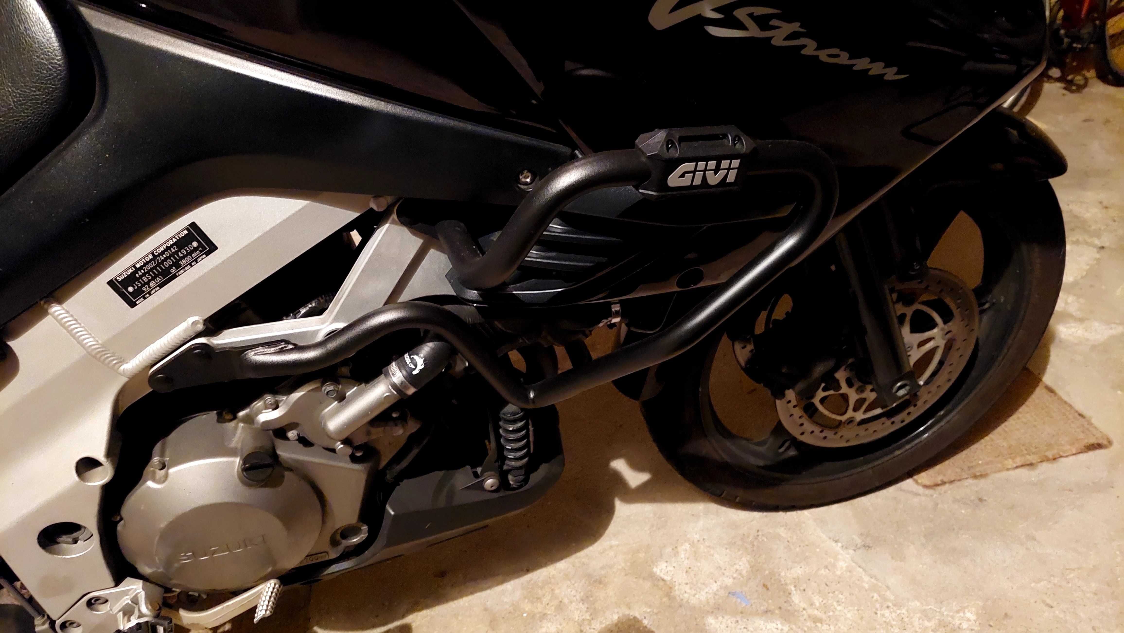 Suzuki v-strom DL 1000 ano 2004