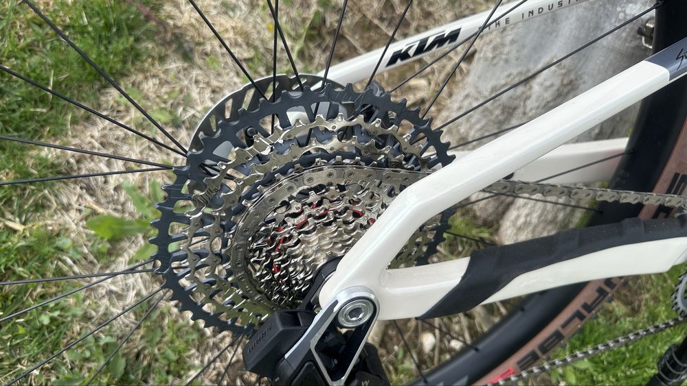 Bicicleta de BTT KTM Scarp Prime 2025 como nova