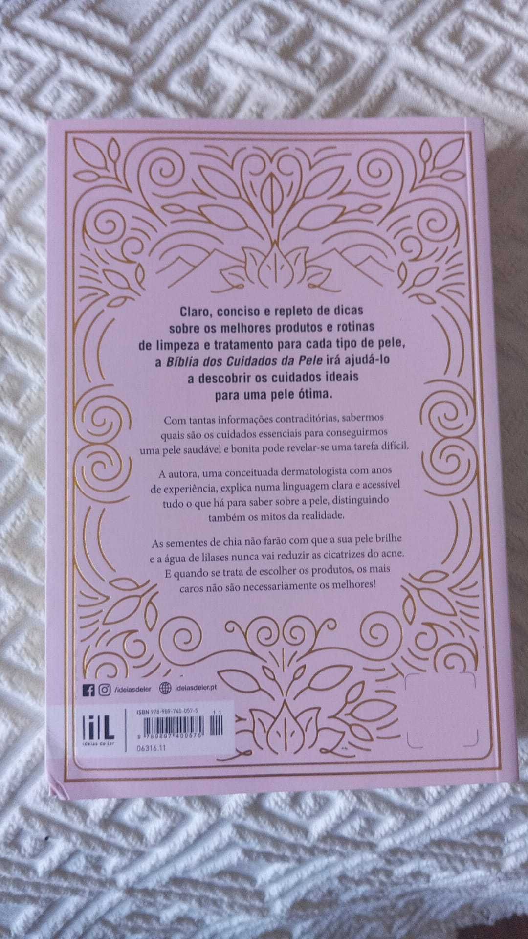 Bíblia dos Cuidados da Pele de Dra. Anjali Mahto - incluí portes