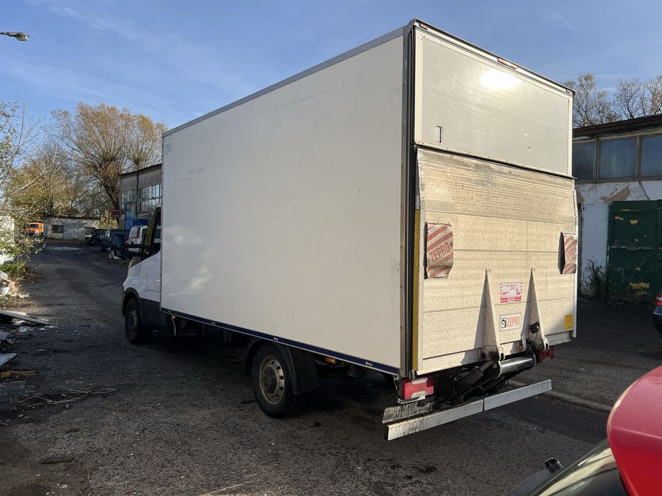 Zabudowa izoterma winda Iveco