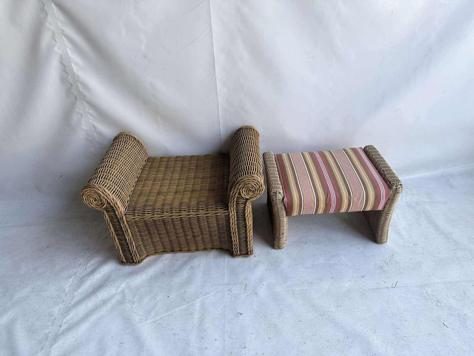 Komoda - pufki z ratanu