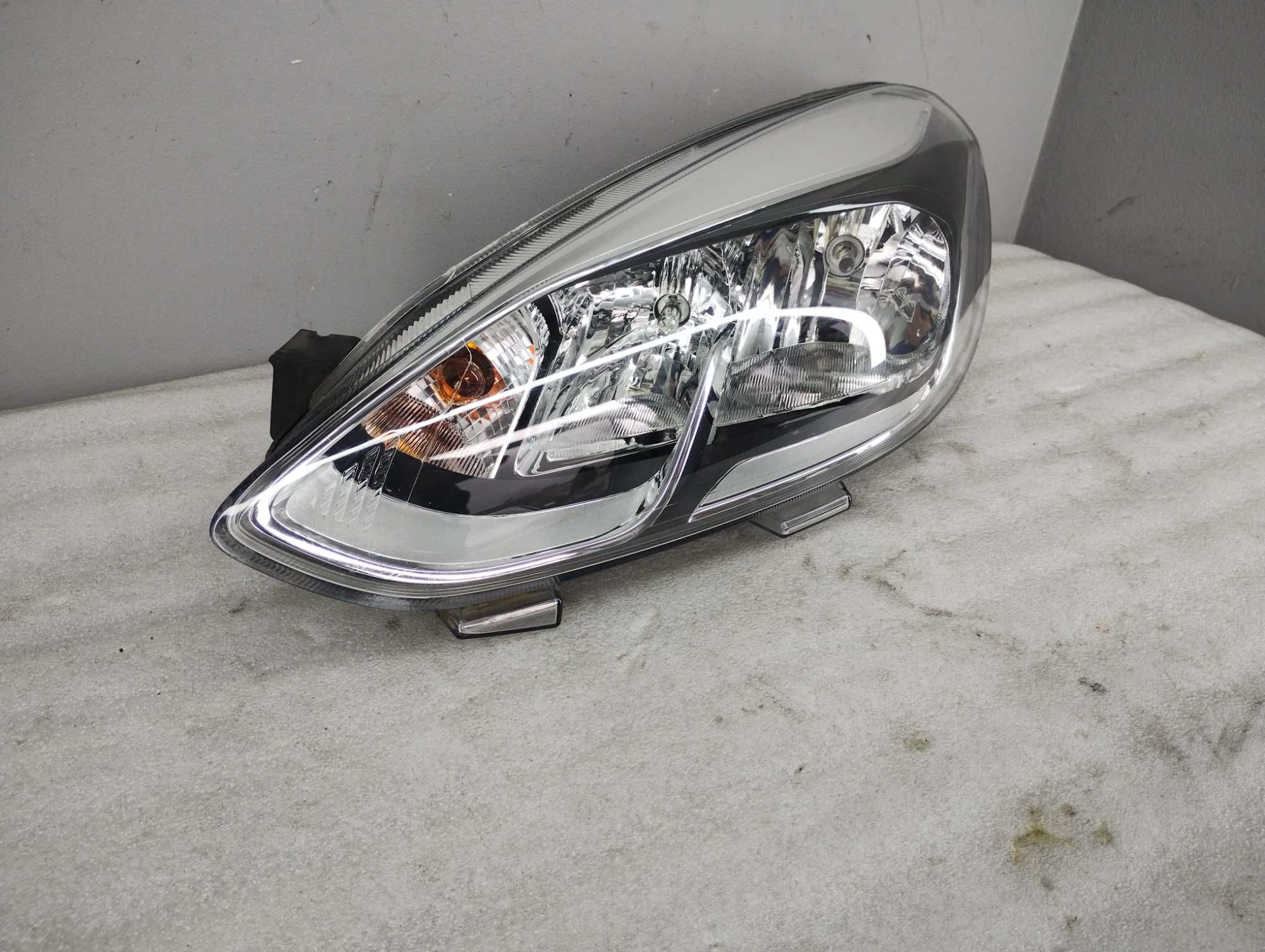 Lampa Reflektor Lewy Ford Fiesta MK8