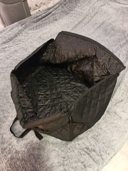 Fotelik samochodowy dla psa