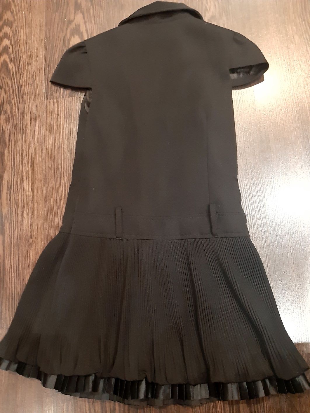 Школьное платье чёрного цвета