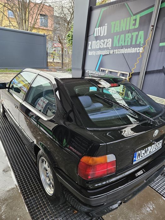 Sprzedam BMW e36 1.8is