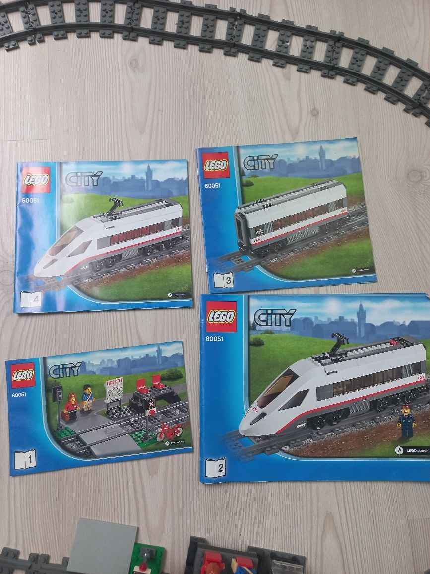 LEGO City 60051 "Superszybki pociąg pasażerski"