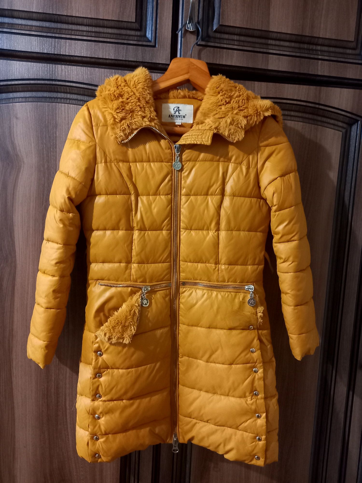 Зимове пальто-куртка на дівчинку ANERNUO
