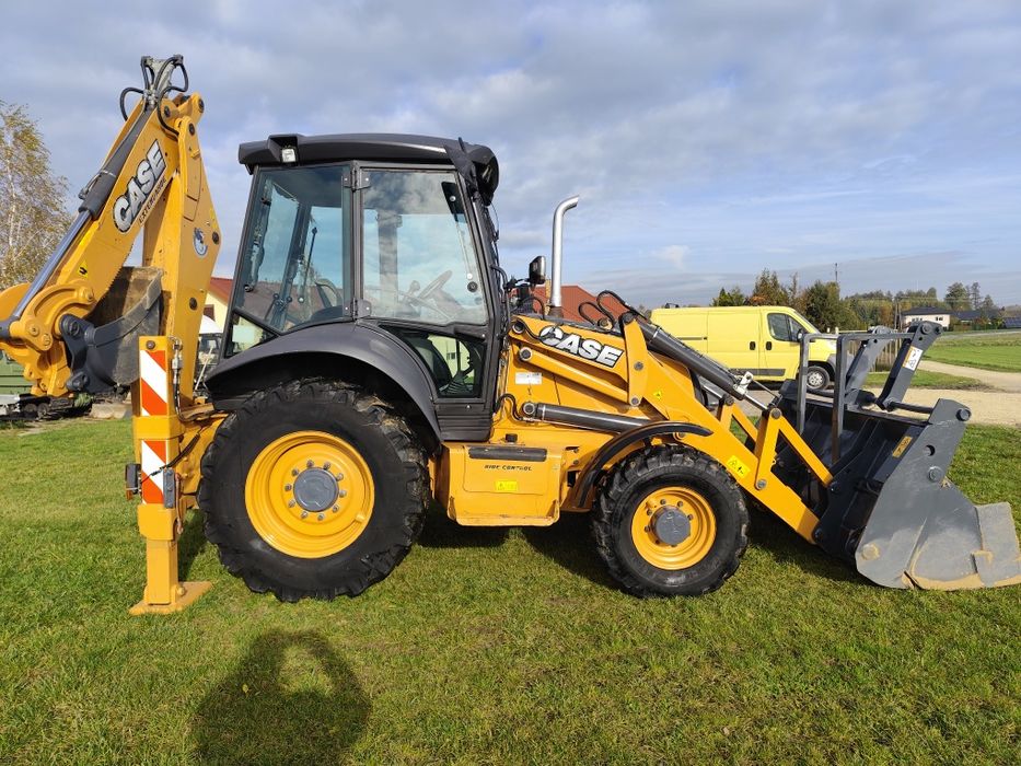 Koparko ładowarka case JCB cat