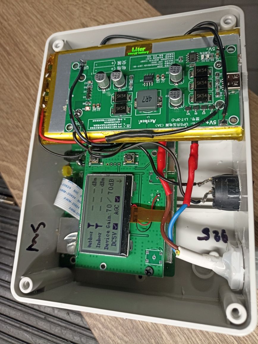Wzmacniacz sygnału dozoru elektronicznego  SDE