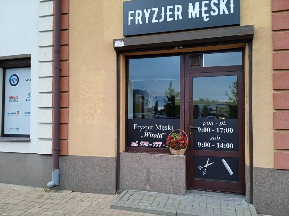 Odstąpie wyposażenie zakładu fryzjerskiego