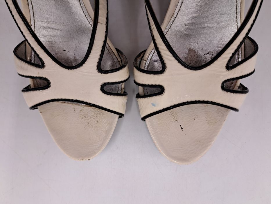 Ecco buty skórzane sandały na obcasie białe czarne lamówki 36