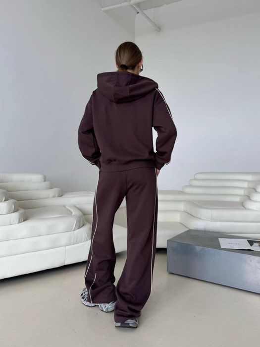 Костюм жіночий , бренд