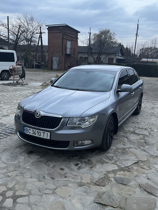 Skoda Superb 2.0 дизель, автомат