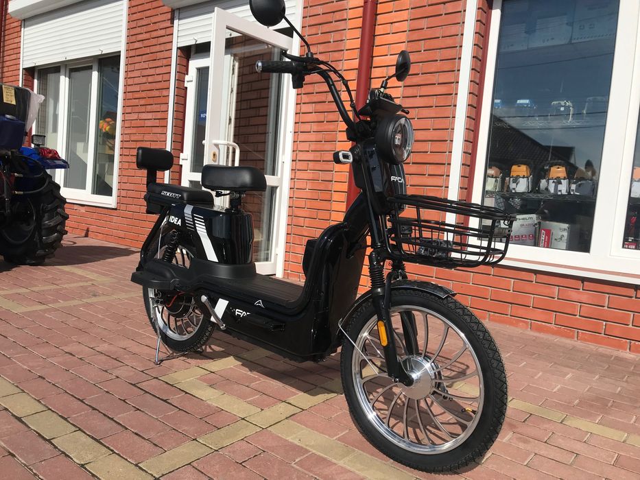 Електроскутер електровелосипед  fads