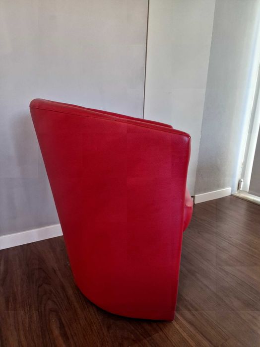 Cadeirão Vermelho