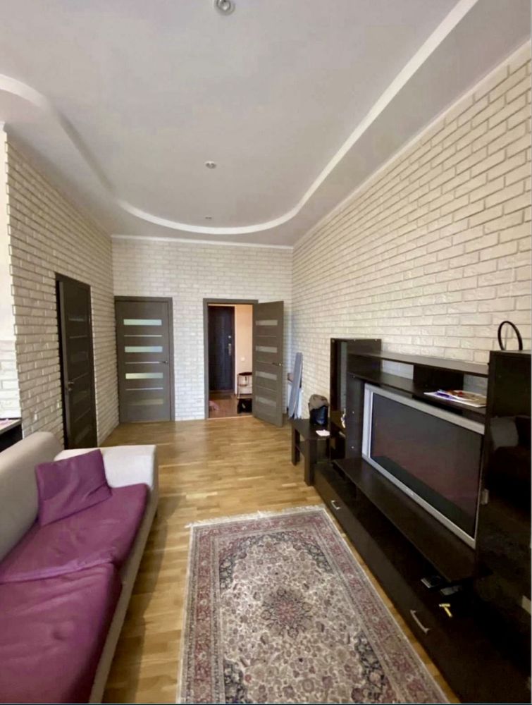 Продам 2 ком квартиру Вознесеновский рн , Центр, ТЦ Укоаина , Цирк