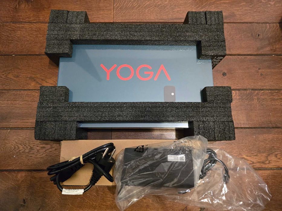 Lenovo Yoga Pro 9 14IRP8 | i7-13705H/RTX 4050/DDR5-16GB/1TB SSD/3K