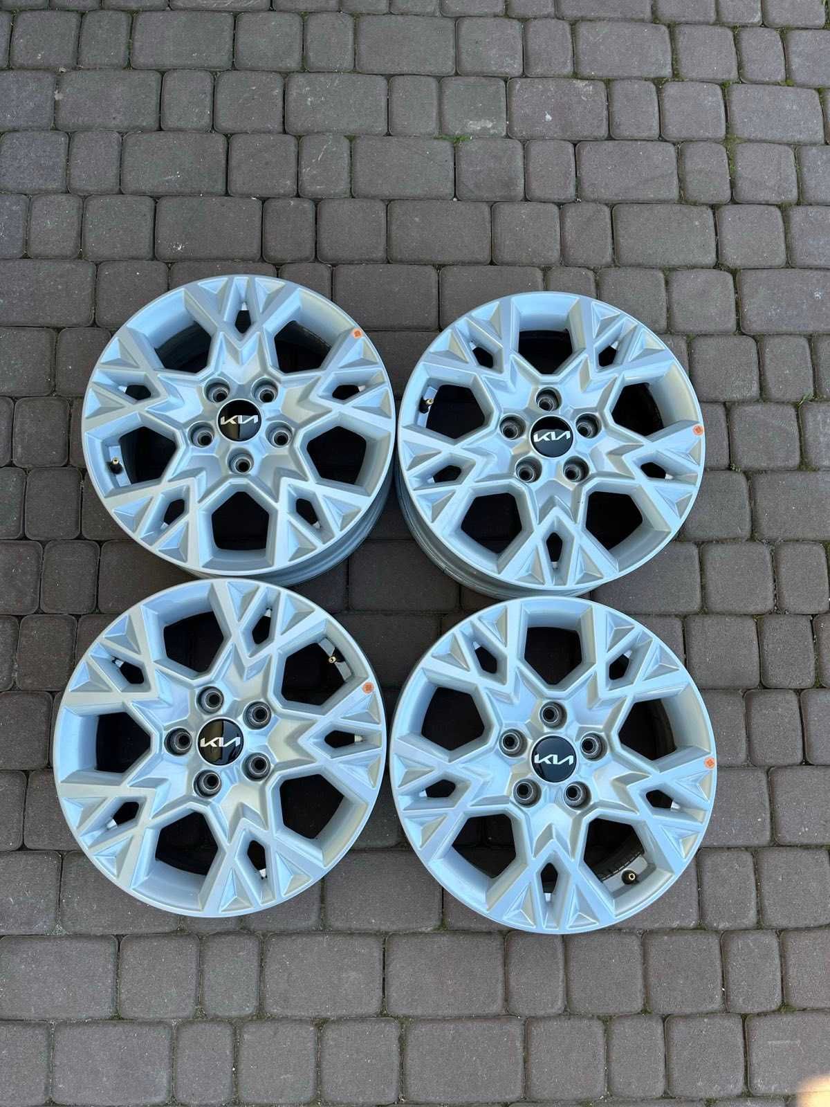 Oryginalne alufelgi Kia 5x114,3 16 cali Ceed Optima Carens NOWY MODEL