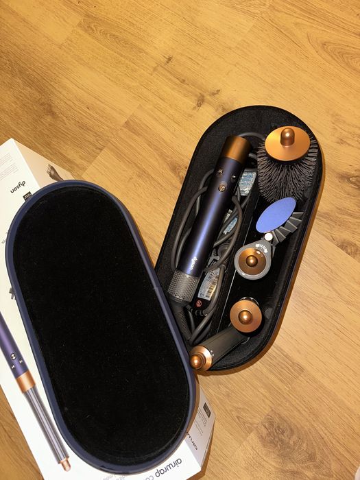 Продам Дайсон в ідеальному стані,чек,коробка,гарантія