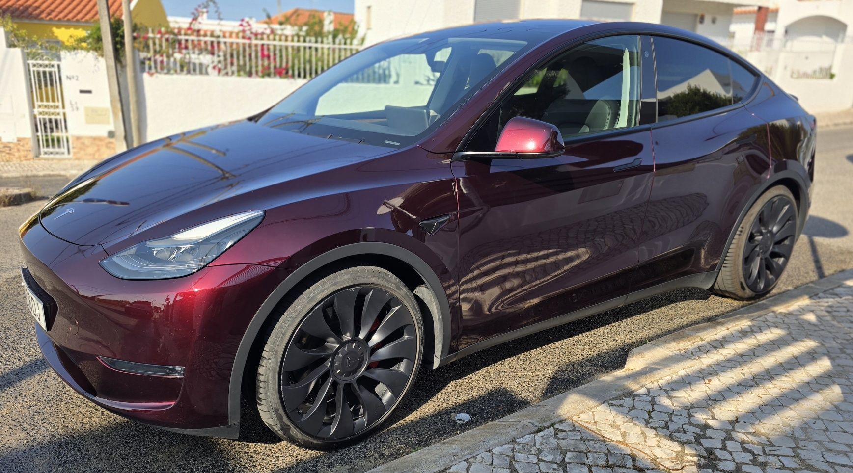 Tesla Model Y Performance – 2023 – Nacional – IVA dedutível