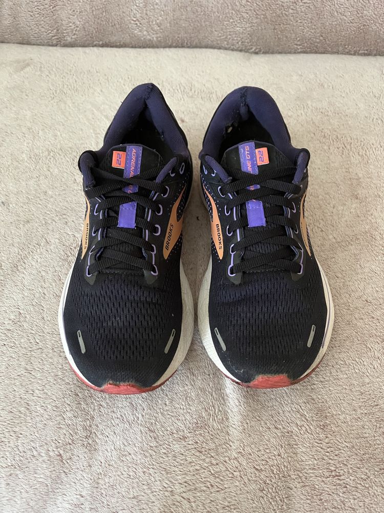 Бігові кровівки Brooks Adrenaline gts 22