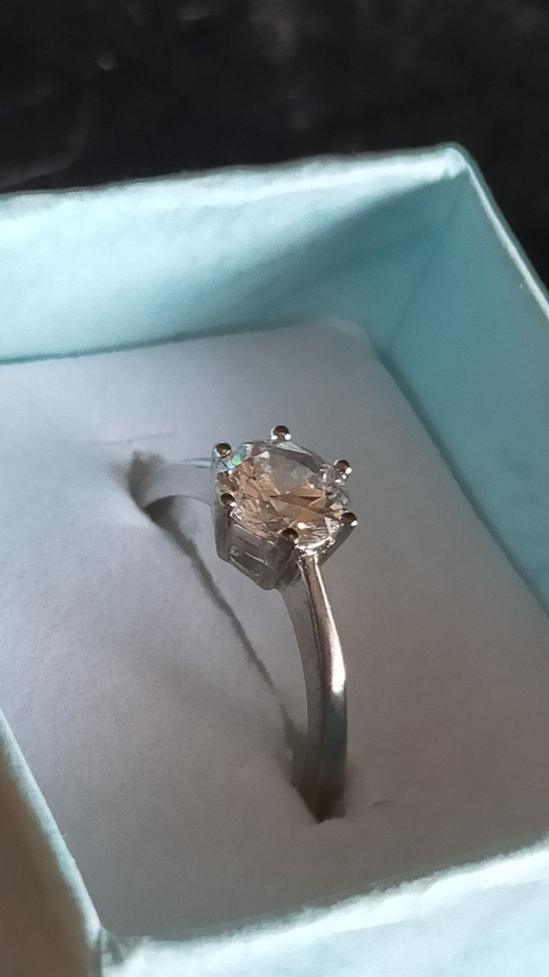 Vendo anel prata S925 prata c diamante moissanite