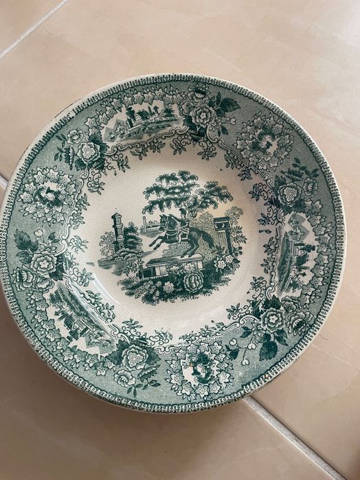 Pratos de sopa antigos cavalinho