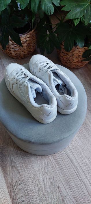 Buty białe snakersy Fila r.39 lato wiosna jesień modne